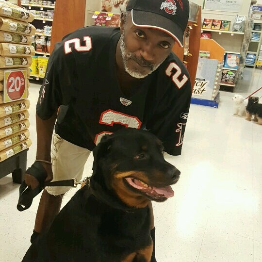 petsmart concord pike