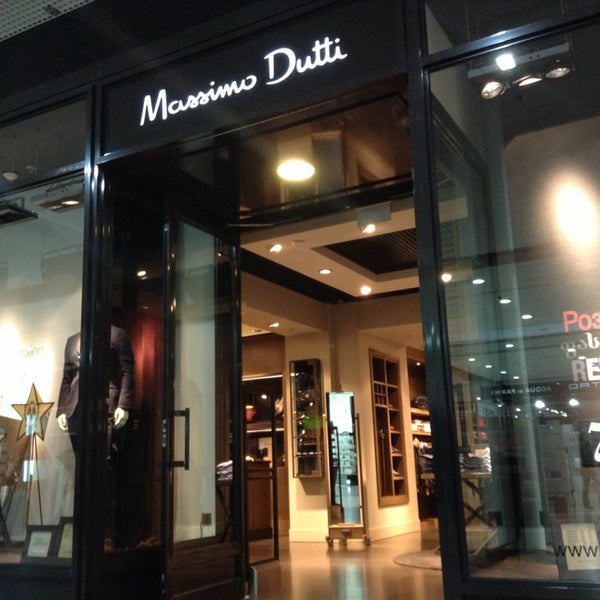 Больше не работает: Massimo Dutti, магазин одежды, Москва, улица Кузнецкий Мост,