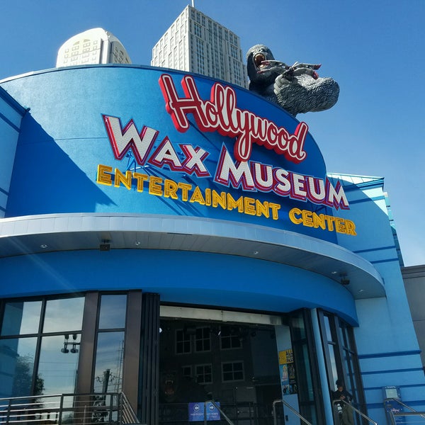 Photo taken at Hollywood Wax Museum Entertainment Center by Bernard R. on 9/1/2016