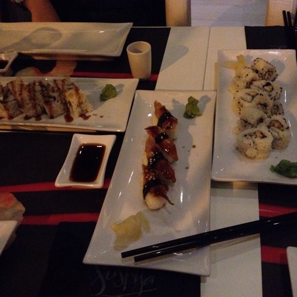 รูปภาพถ่ายที่ Sushija โดย sissyka เมื่อ 10/6/2013