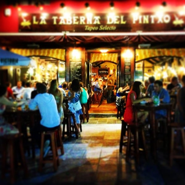 7/18/2013 tarihinde Linnziyaretçi tarafından La Taberna del Pintxo'de çekilen fotoğraf