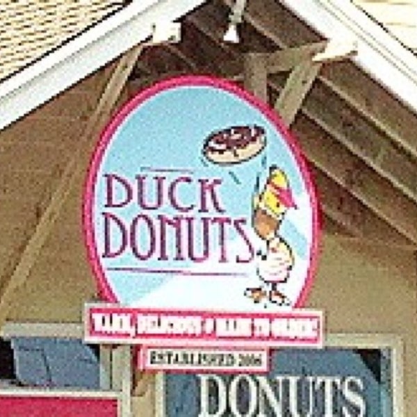 Photo taken at Duck Donuts by Jessika . on 8/2/2013