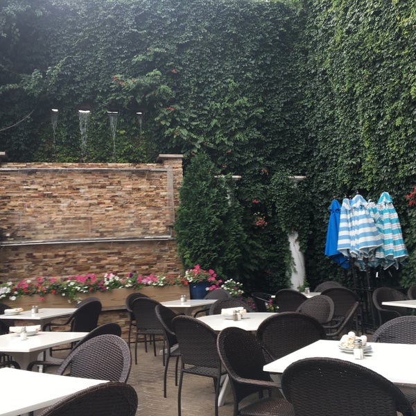 Photo taken at Athena Greek Restaurant by Dameon W. on 7/19/2018