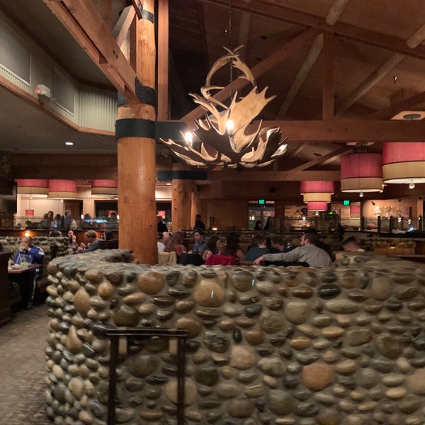 Claim Jumper American Restaurant in Tukwila