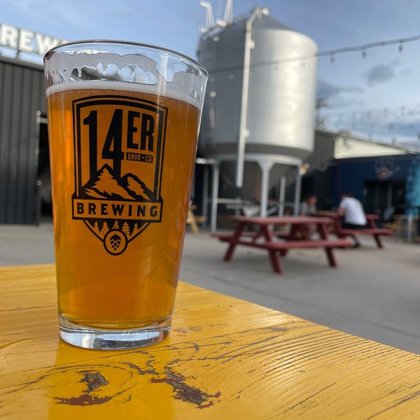 Photo taken at Beryl&#39;s Beer Co. by Stephen W. on 5/27/2021