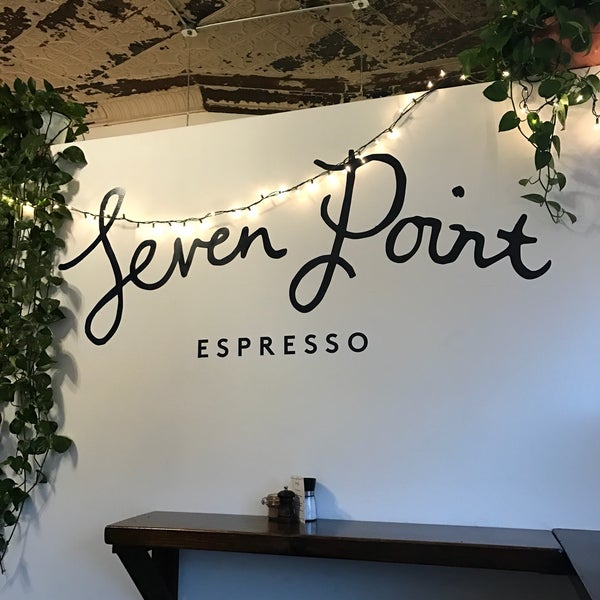 1/5/2017 tarihinde Andrew F.ziyaretçi tarafından Seven Point Espresso'de çekilen fotoğraf