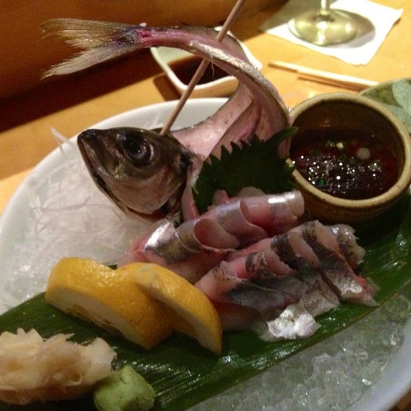 Снимок сделан в Kazu Japanese Restaurant пользователем anthony b. 8/22/2013