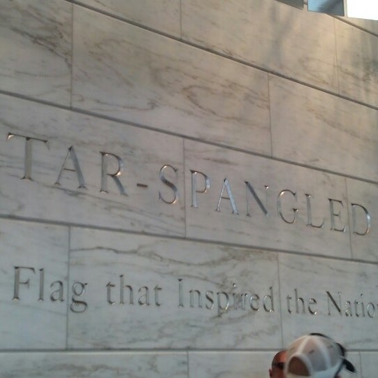 Photo prise au Star-Spangled Banner par Brandi B. le6/21/2014