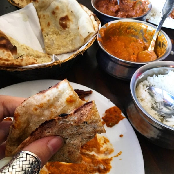 Seriously haven't had Indian food this good outside of Dubai (great Indian food everywhere) or India... Great value for NY ($15 for a 3 course meal). Get the Tikka spicy.