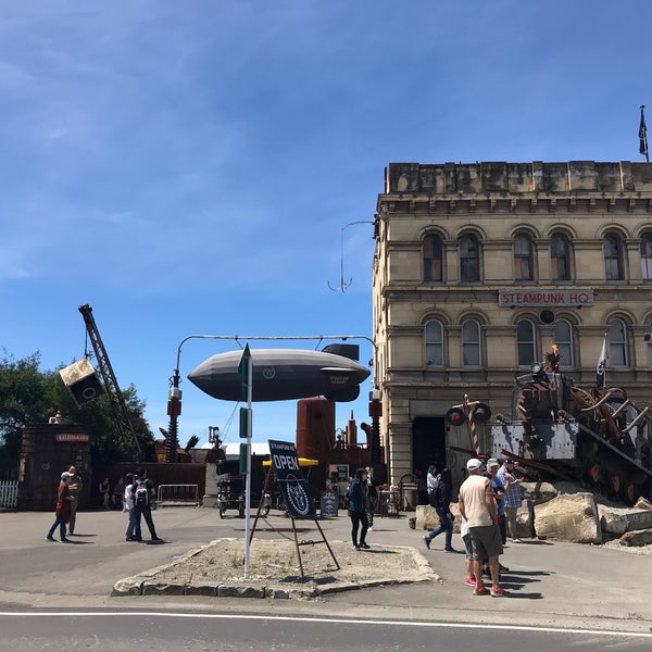 Das Foto wurde bei Steampunk HQ von Darren D. am 12/29/2018 aufgenommen