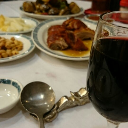 Photos at Hong Kong Flower Lounge Restaurant 香滿樓海鮮酒家 Millbrae, CA