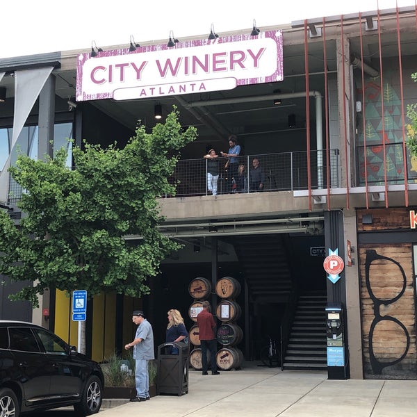 Снимок сделан в City Winery Atlanta пользователем Dianne D. 6/19/2019