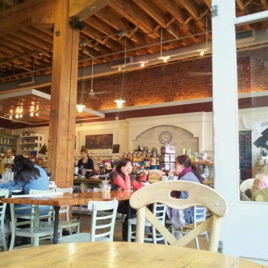 Photo taken at The Urban Farmhouse Market &amp; Café by Leigh on 12/8/2012
