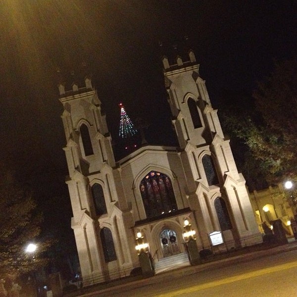 Foto tirada no(a) Trinity Episcopal Cathedral por Mandi C. em 12/2/2012