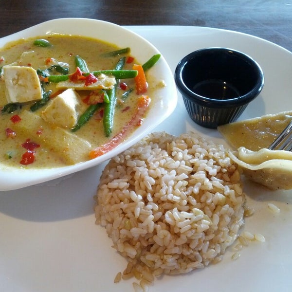 7/9/2013 tarihinde Zarah P.ziyaretçi tarafından Ubon Thai Cuisine'de çekilen fotoğraf