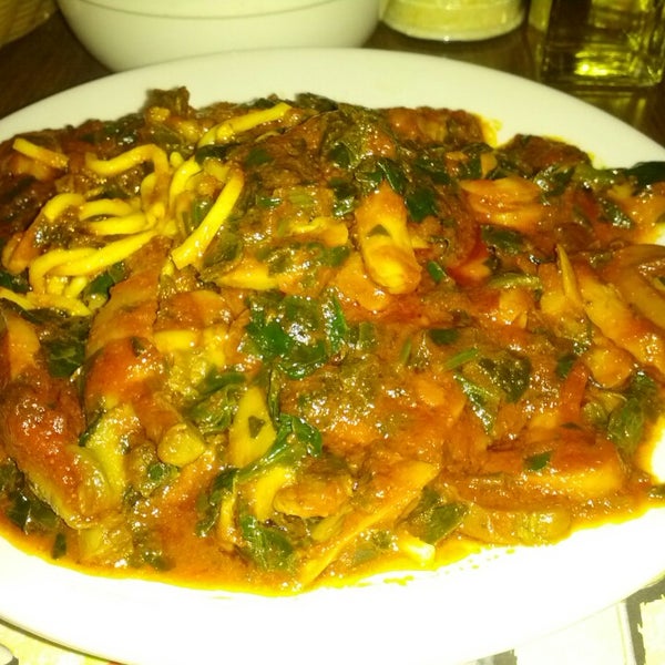 Das Foto wurde bei Mrs. Robino&#39;s Restaurant von Zarah P. am 5/14/2013 aufgenommen