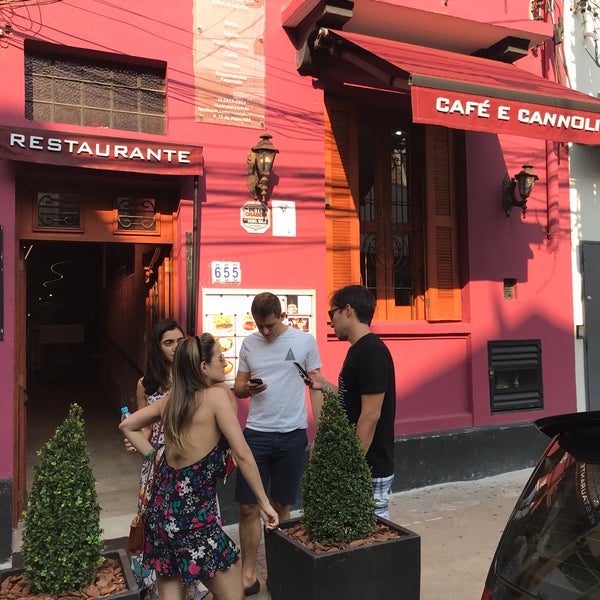 9/15/2019 tarihinde Bel A.ziyaretçi tarafından Moscatel Doceria e Bar de Açúcar'de çekilen fotoğraf