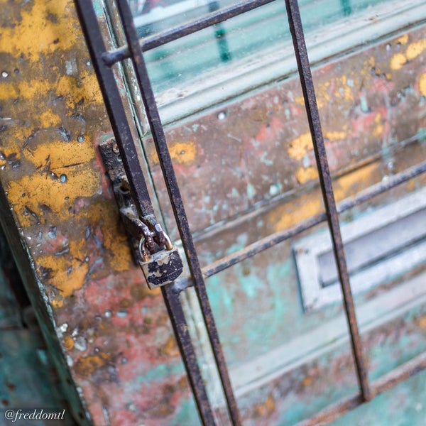 Avenue du Parc / Park Avenue MileEnd Avenue du Parc / Park Avenue