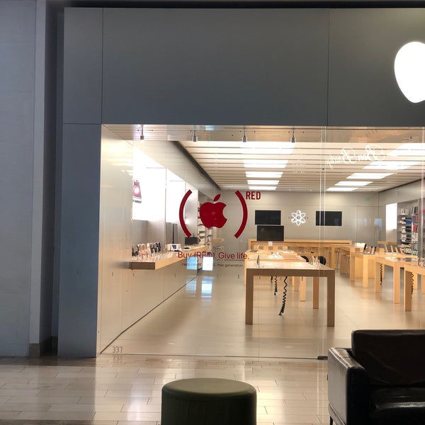 Apple North County Electronics Store in Escondido
