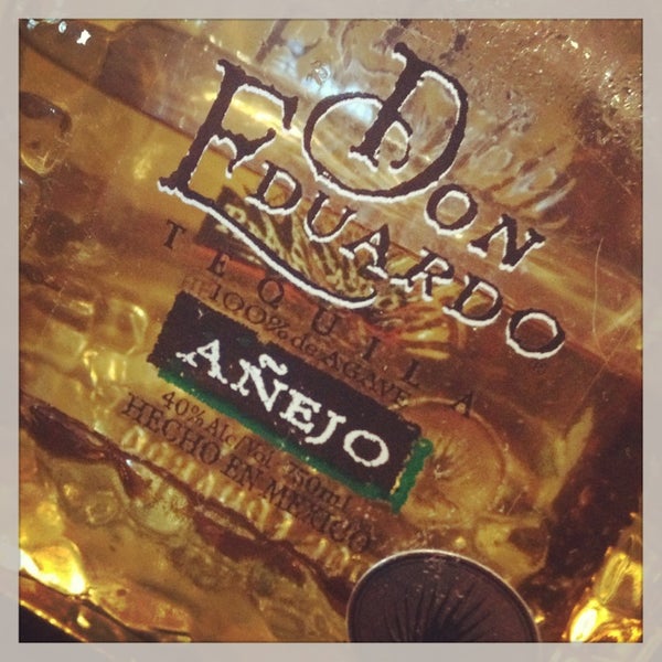 6/6/2013 tarihinde Meesh O.ziyaretçi tarafından CABO Tequila Bar.'de çekilen fotoğraf