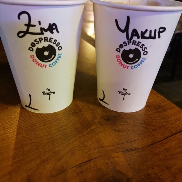 Foto tomada en DOSPRESSO Bombty Coffee &amp; Donut  por Ziya el 11/3/2022