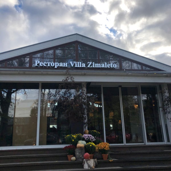 Foto tirada no(a) Villa ZimaЛeto por Евгения С. em 10/16/2020