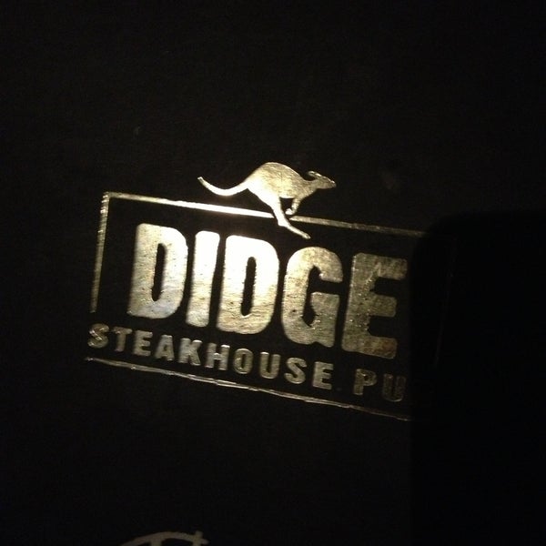 Das Foto wurde bei Didge Steakhouse Pub von Giulliani S. am 5/4/2013 aufgenommen