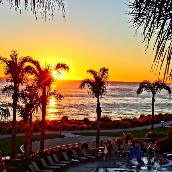 Photo taken at SeaCrest OceanFront Hotel in Pismo Beach by Jamil C. on 7/8/2015