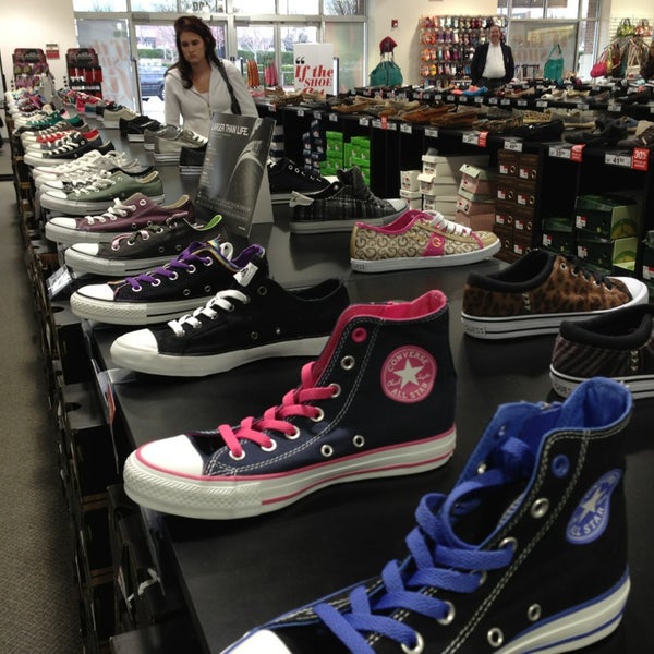 shoe store broadway at the beach