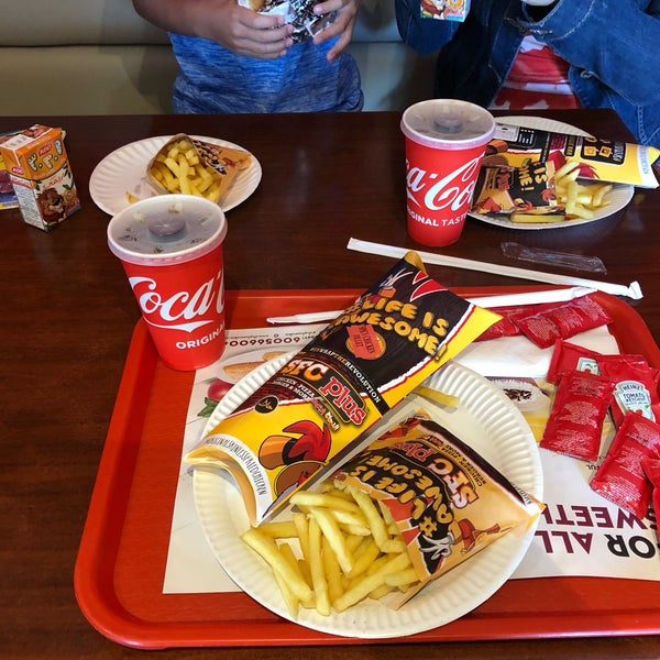 Photos At Southern Fried Chicken Fast Food Restaurant In Abu Dhabi