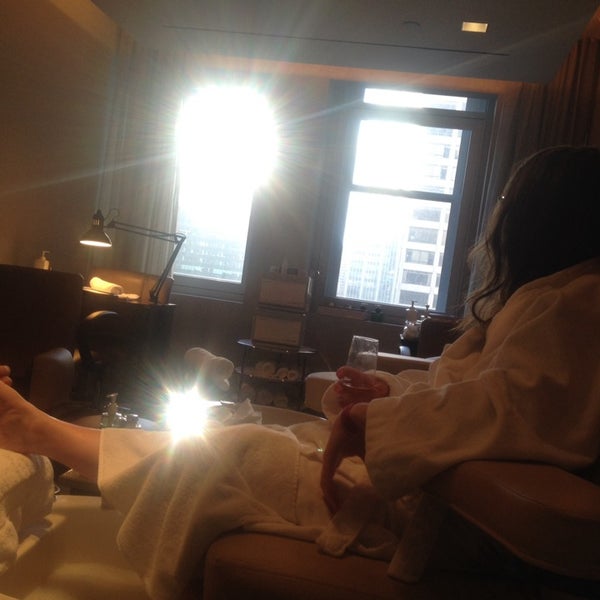 1/12/2014にLizzy P.がGuerlain Spa At The Waldorf Astoriaで撮った写真