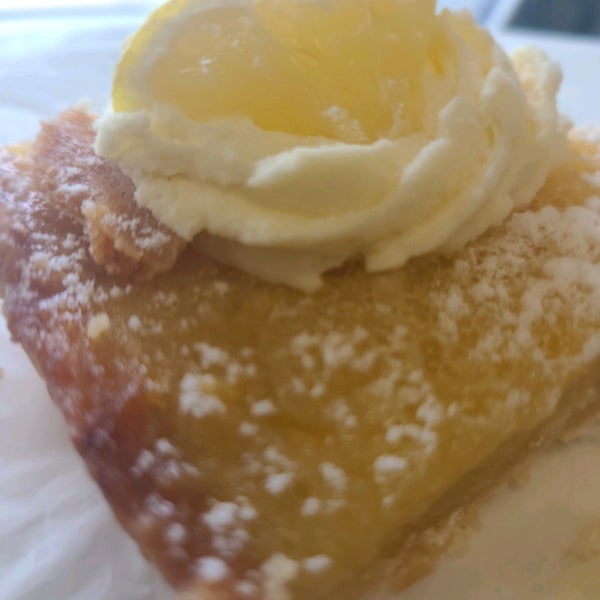 Savoia Italian Bakery - 2267 Clifford Ave