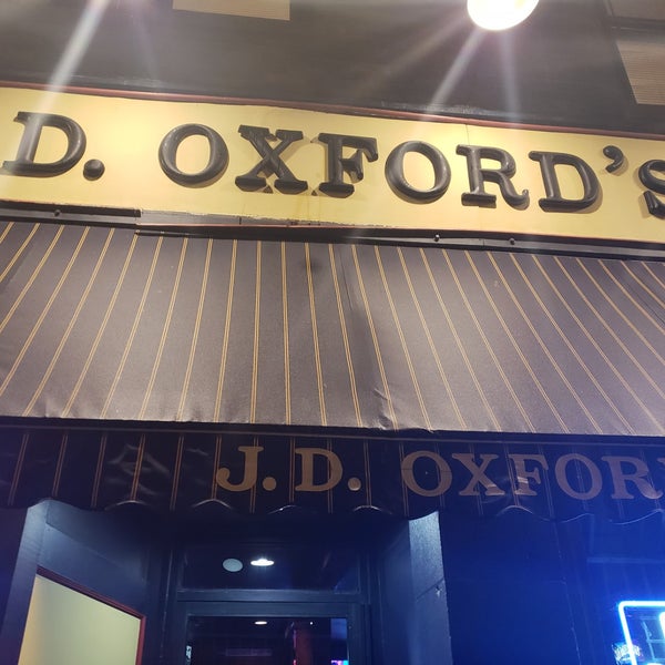Photo taken at J.D. Oxford&#39;s by Steven M. on 11/27/2018