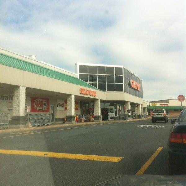 Giant Food Store - Grocery Store in Cleona