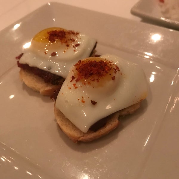 4/20/2018 tarihinde Ivan C.ziyaretçi tarafından Almayass Restaurant NYC'de çekilen fotoğraf