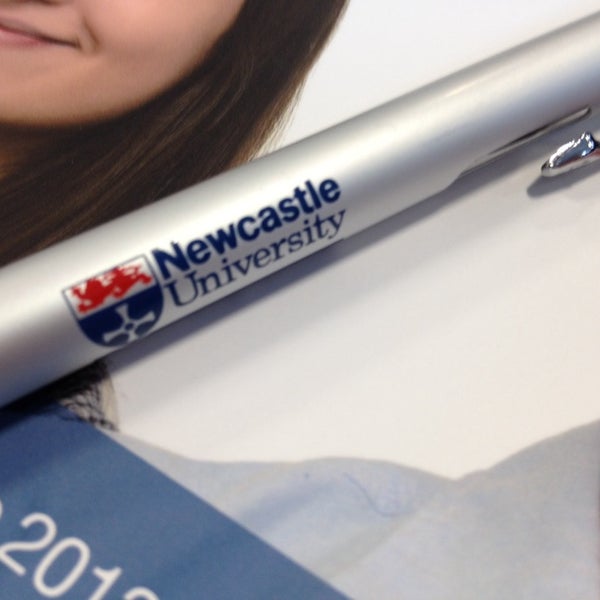 Foto tirada no(a) Newcastle University Business School por Florian B. em 2/17/2014