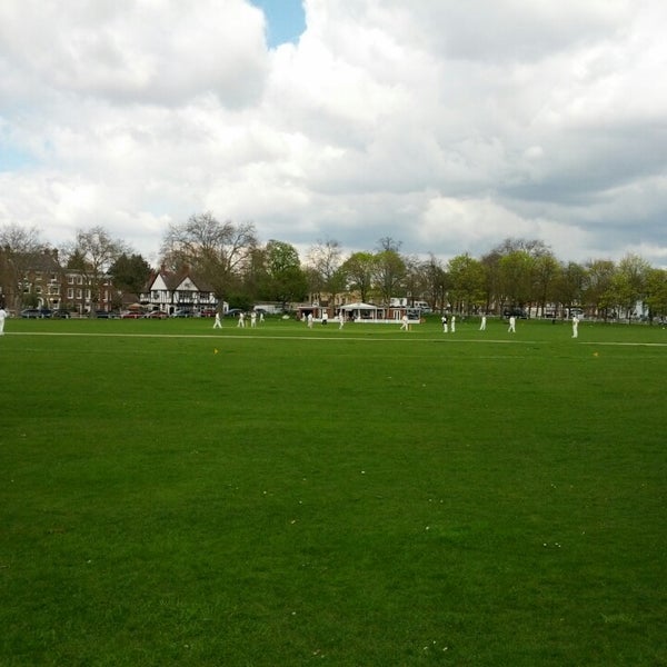 Kew Green Park in Kew