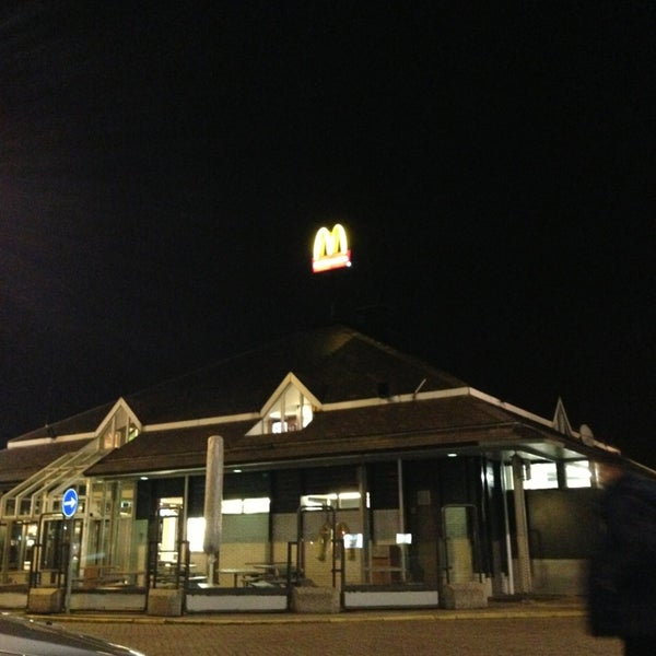 Photo taken at McDonald&#39;s by suɐɥ on 2/15/2013