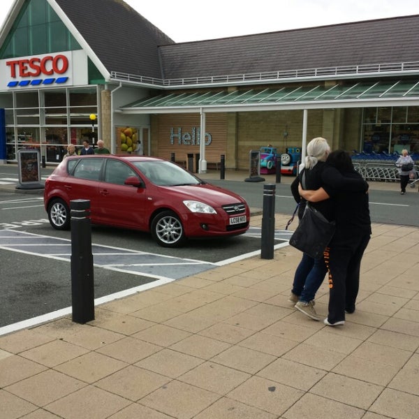 Tesco Supermarket in Carnforth