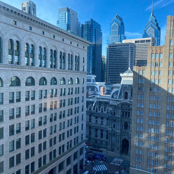 Foto diambil di Philadelphia Marriott Downtown oleh Ed A. pada 1/24/2020