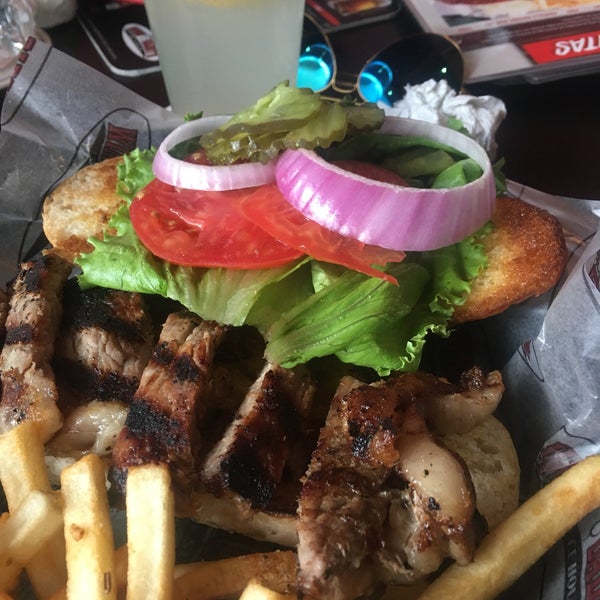 Fotos en Wing Daddy's Colinas del Parque 92 tips de 1575 visitantes