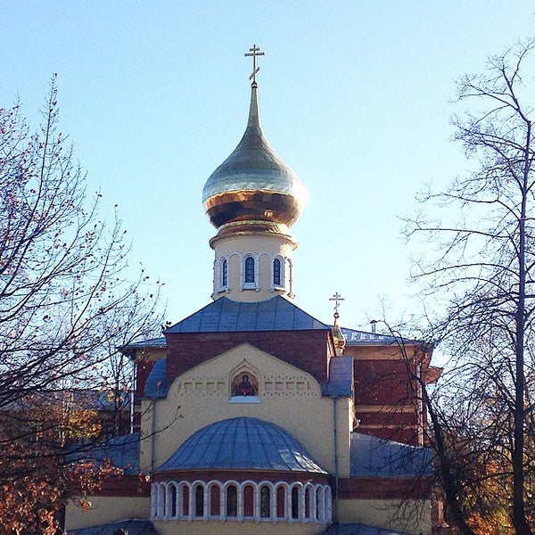 Часовня политеха спб. Храм покрова пресвятой богородицы спб. Церковь покрова пресвятой богородицы при политехническом институте. Храм политехнического университета. Церковь санкт-петербург смолина.