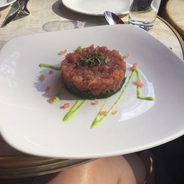 Outdoor seating and delicious tuna tartare (we ordered the large)