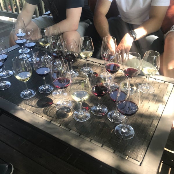 Foto tirada no(a) Frog&#39;s Leap Winery por Caroline S. em 4/21/2018