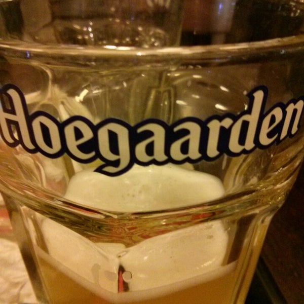 Foto tirada no(a) Belgian Beer Café por Vicent B. em 9/5/2014