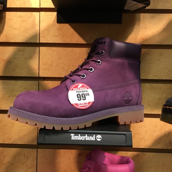 Robert Wayne Footwear - Woodbridge, NJ