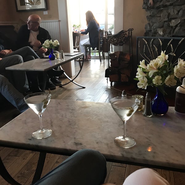 Photo taken at MacCallum House Restaurant, Grey Whale Bar &amp; Cafe by Nicole M. on 4/15/2018