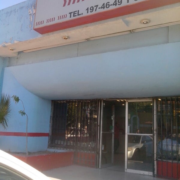 Albatros Paqueteria Boulevard Luis Encinas No. 390 local 2 Col. El