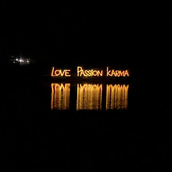 Foto tirada no(a) LPK Waterfront (Love Passion Karma) por Bhushan L. em 1/17/2016