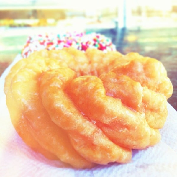 1/19/2013에 Ashley V.님이 Happy Donuts에서 찍은 사진